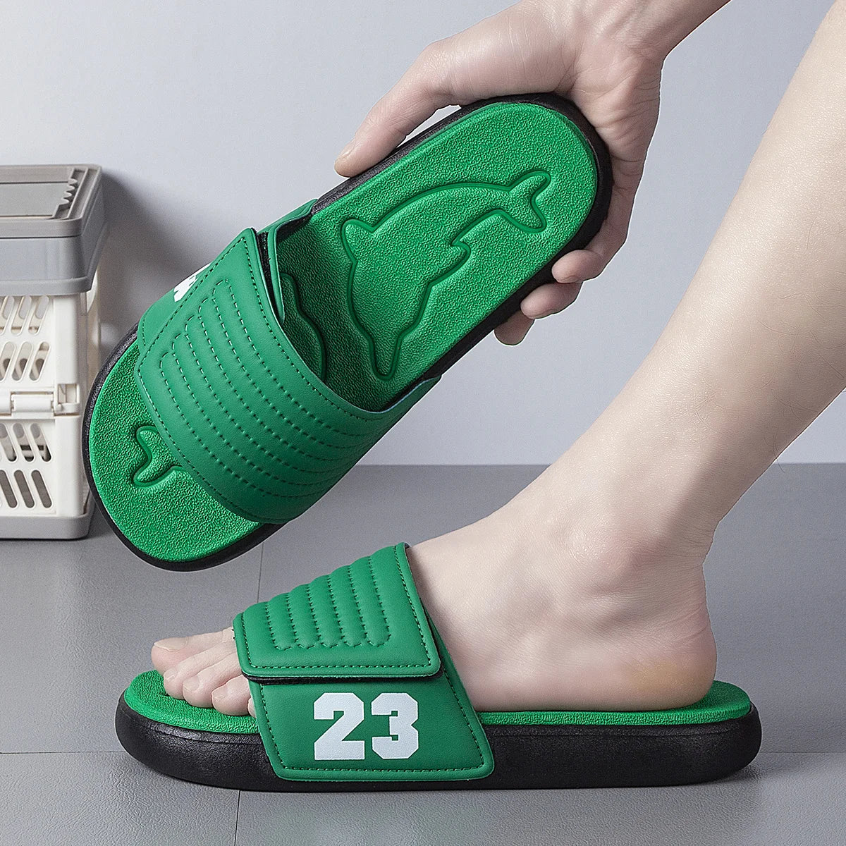 Breathable Summer Flip Flops Men Lightweight Quick Drying Slippers Comfortable Indoor and Outdoor Slides Waterproof Beach Shoes