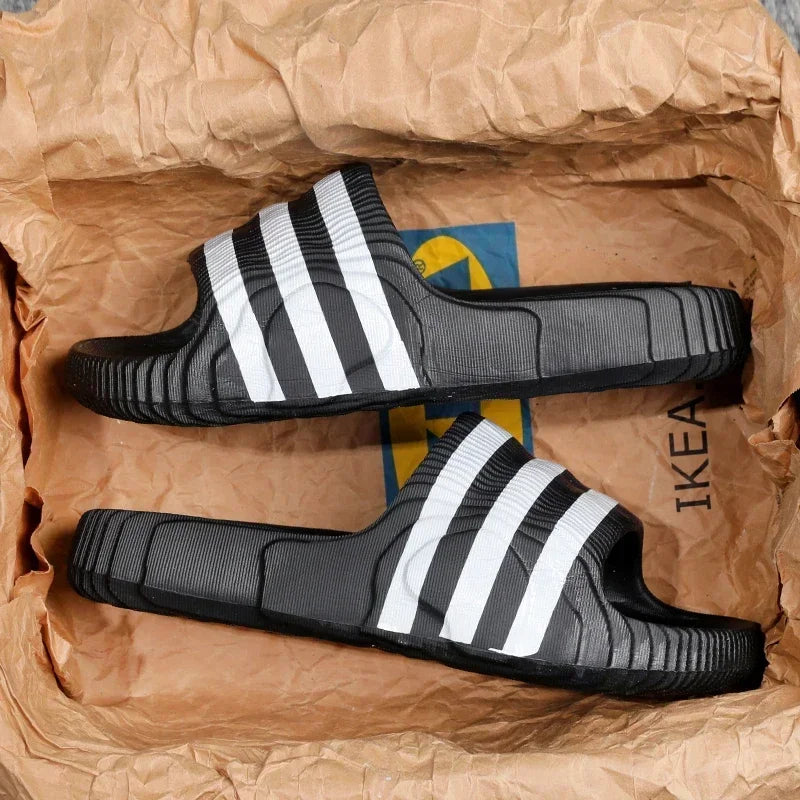 2025 Summer Men Fashion Massage Slippers Indoor/Outdoor Sandals Beach Thick Sole Male Slides Summer Non-Slip Shower Slippers