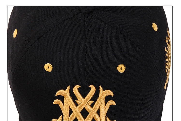 2025 New totem Flame Baseball Cap Men's women's European and American net red Cap Spring and Summer Sun Shading Smbroidered Hat