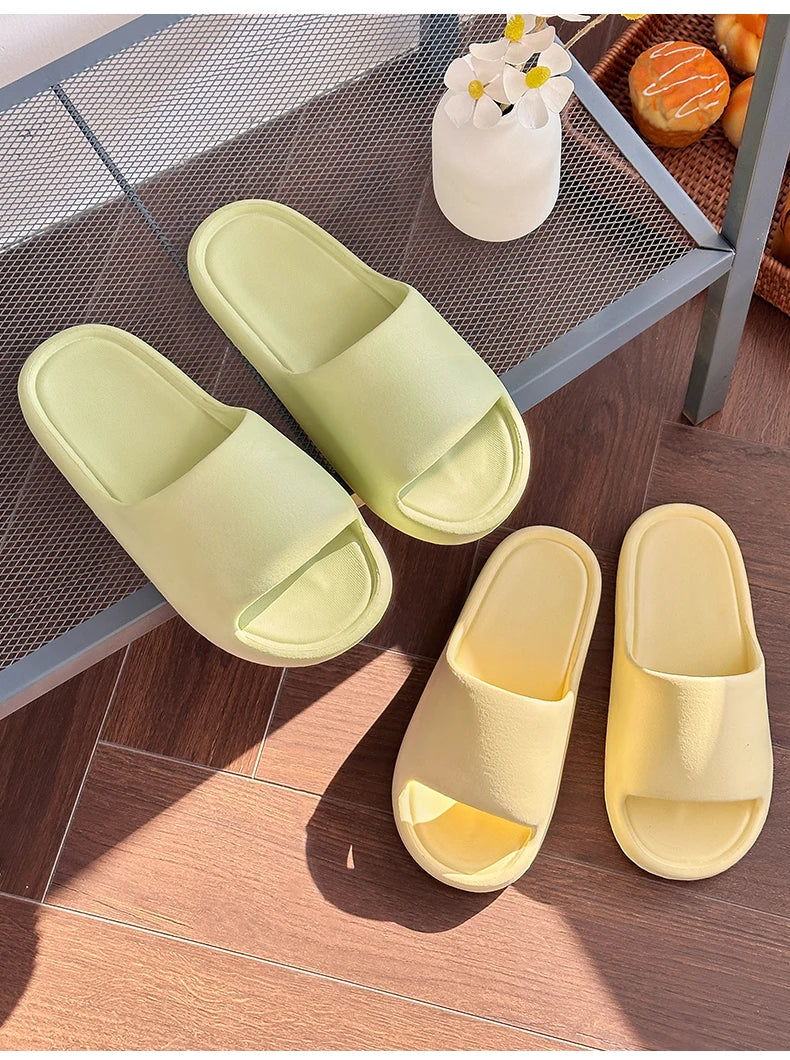 Fashion Men's Summer Ligtweight EVA Indoor Home Sandals Slippers Shoes Men Slippers Outdoor Students Women Comfortable Slides