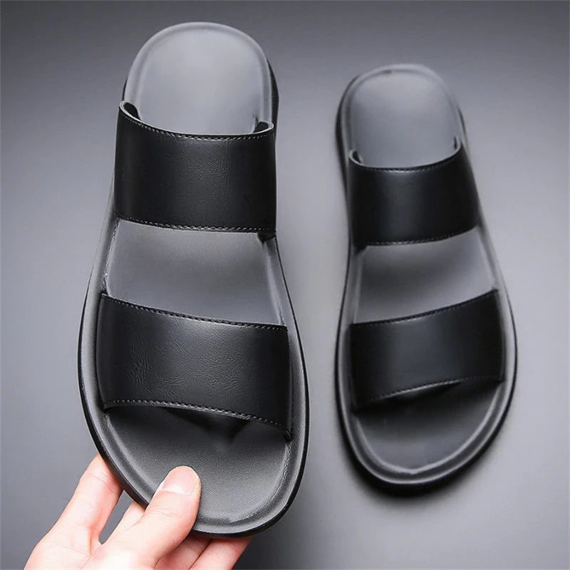 2025 Summer New Men's Slippers Fashion Leather Casual Slipper Outdoor Non Slip Flat Beach Sandals for Men Designer Male Shoes