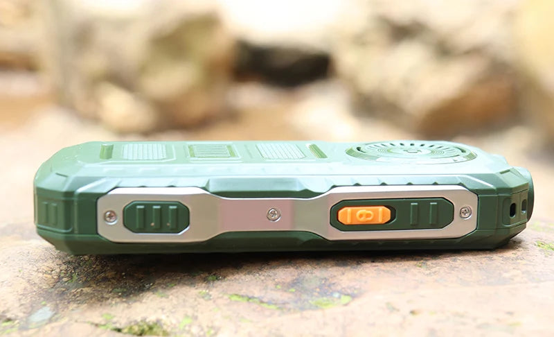 Unlocked GSM Speed Dial featured phone MP3 MP4 mobile Phones Double Strong Light Flashlight FM Radio Cheap Russian keyboard