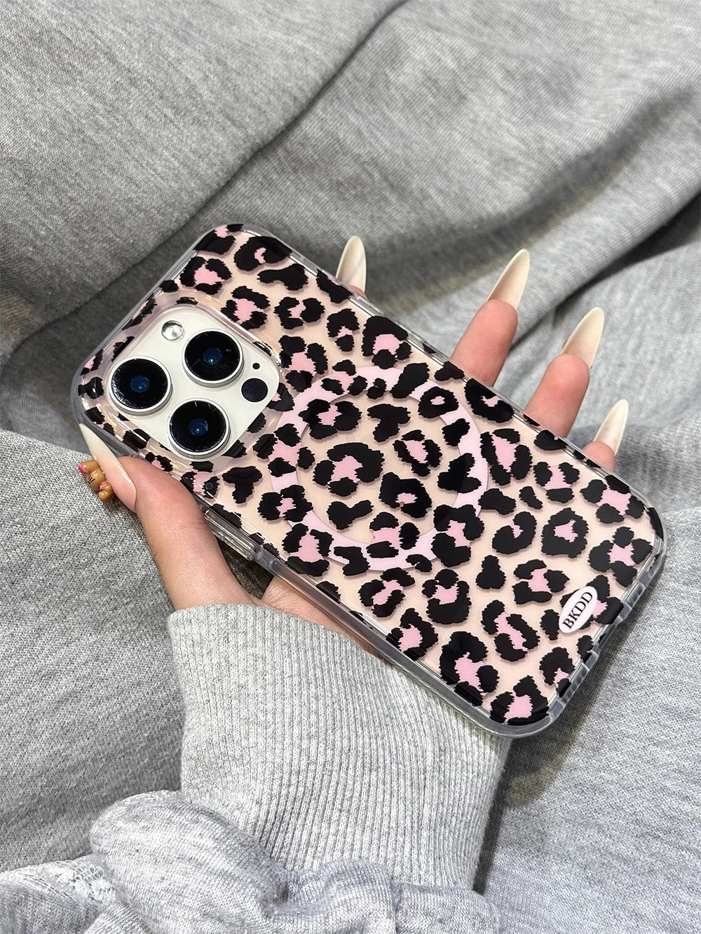 3D Luxury Leopard For Magsafe Grip Tok Phone Case for IPhone 17 16 15 13 Pro Max Wireless Charge Magnetic Stand Holder Cover