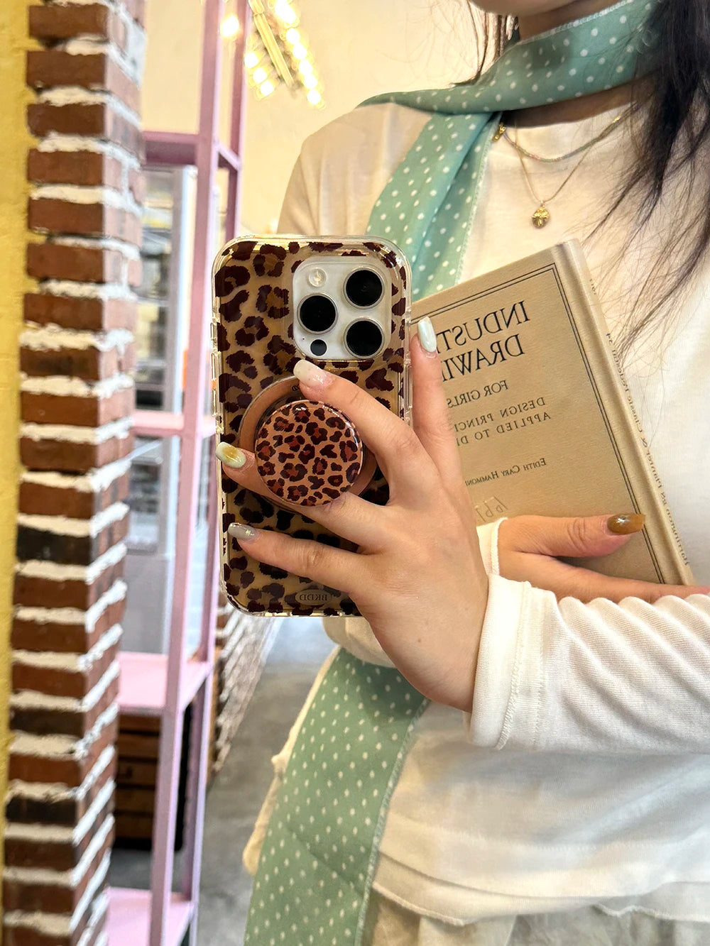 3D Luxury Leopard For Magsafe Grip Tok Phone Case for IPhone 17 16 15 13 Pro Max Wireless Charge Magnetic Stand Holder Cover