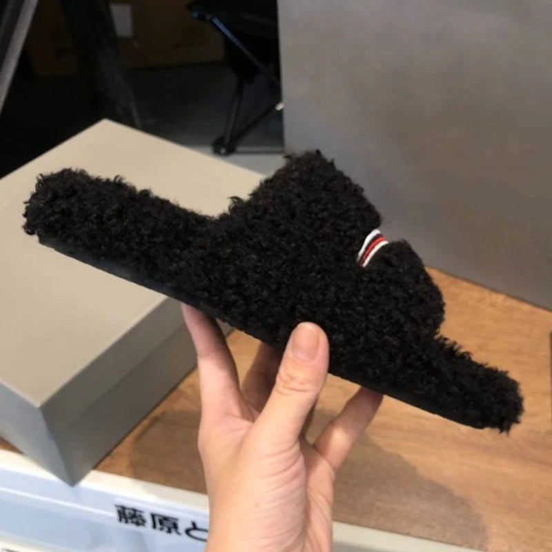 2025 Summer New Men's and Women's Same Style Fashionable, Simple and Casual Beach Sandals