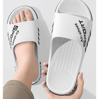 Fashion Men's Slippers Soft Sole Non-slip Men Flip Flops Comfortable Large Size Outdoor Beach Sandals Man Home Bathroom Slippers