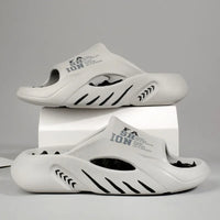 Summer Men's Slippers Massage Slippers EVA Lightweight Beach Casual Shoes Indoor Soft Sole Slippers Platform Outdoor Men Sandals