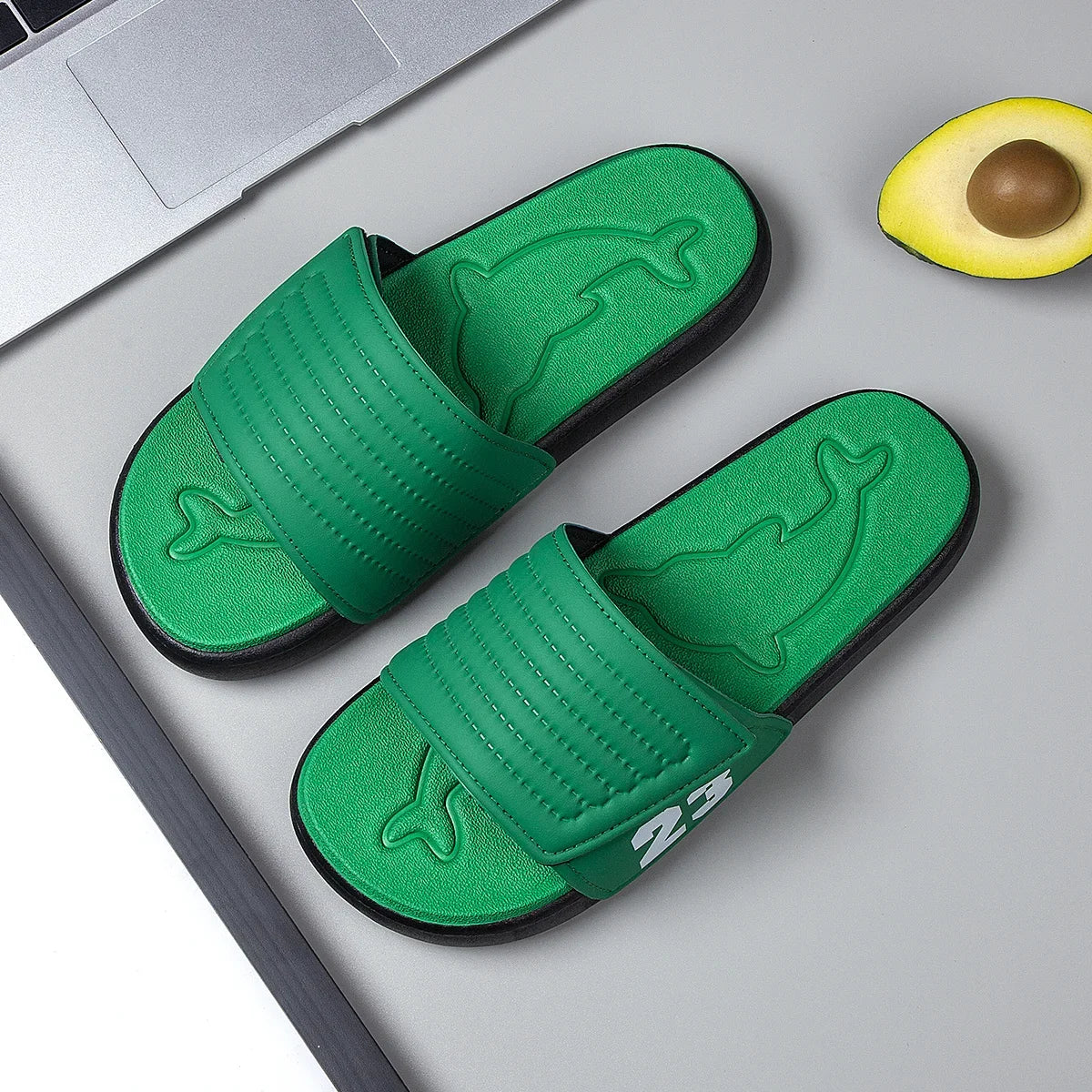 Summer Men's Sandals Fashionable Casual Beach Holiday Slippers Men's Lightweight Shoes New Outdoor Comfortable Casual Sandals