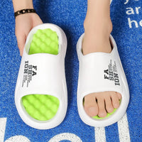 Summer Men's Slippers Massage Slippers EVA Lightweight Beach Casual Shoes Indoor Soft Sole Slippers Platform Outdoor Men Sandals