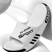 Fashion Men's Slippers Soft Sole Non-slip Men Flip Flops Comfortable Large Size Outdoor Beach Sandals Man Home Bathroom Slippers