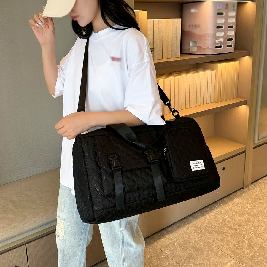 Durable Nylon Travel Duffle Bag, Portable Sports Gym Bag for Overnight Trips Shoulder Duffel Training Bag, Spacious Argyle