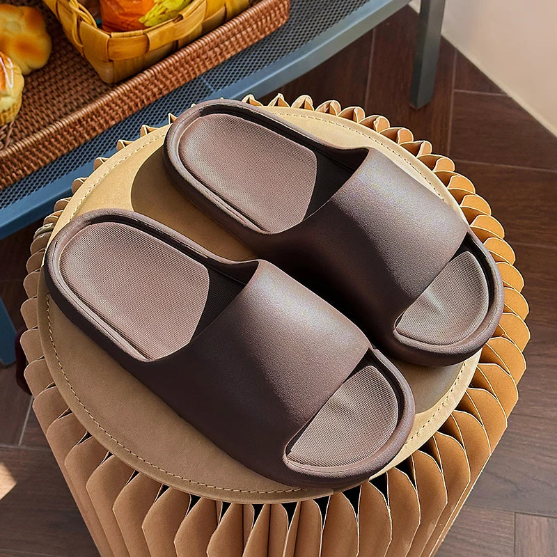 Fashion Men's Summer Ligtweight EVA Indoor Home Sandals Slippers Shoes Men Slippers Outdoor Students Women Comfortable Slides