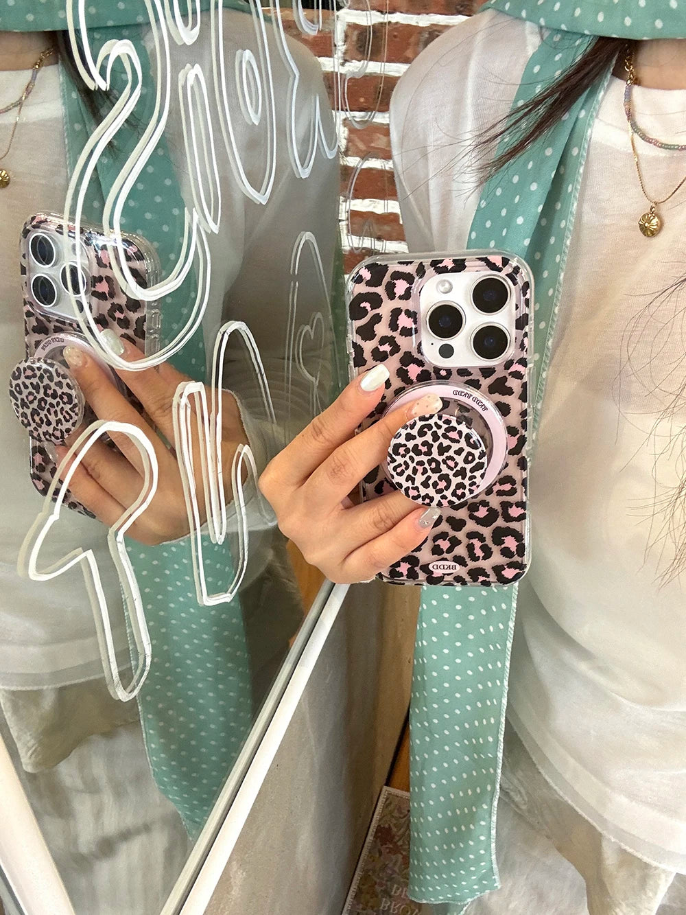 3D Luxury Leopard For Magsafe Grip Tok Phone Case for IPhone 17 16 15 13 Pro Max Wireless Charge Magnetic Stand Holder Cover