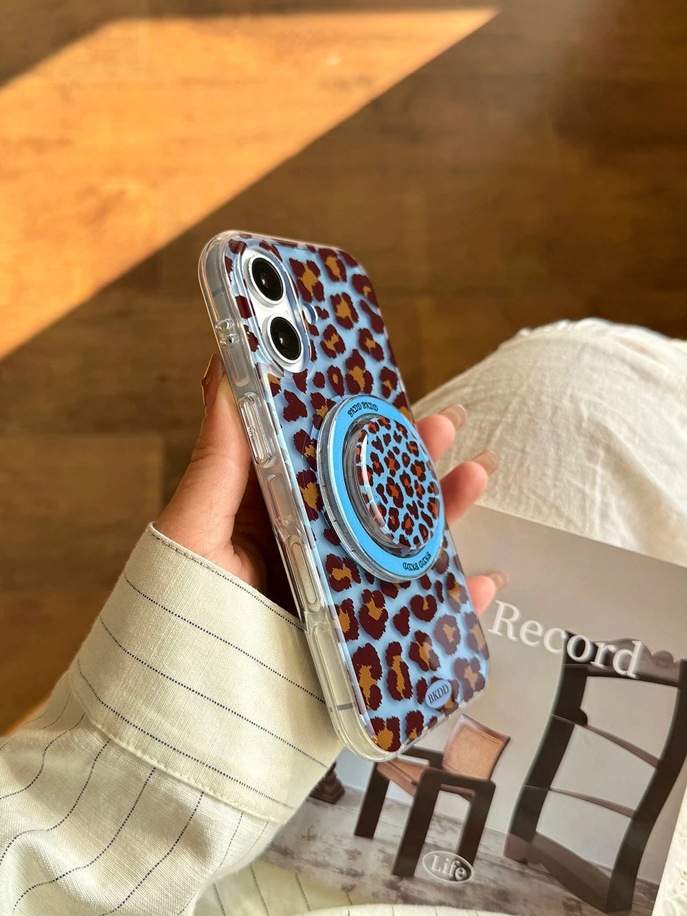 3D Luxury Leopard For Magsafe Grip Tok Phone Case for IPhone 17 16 15 13 Pro Max Wireless Charge Magnetic Stand Holder Cover
