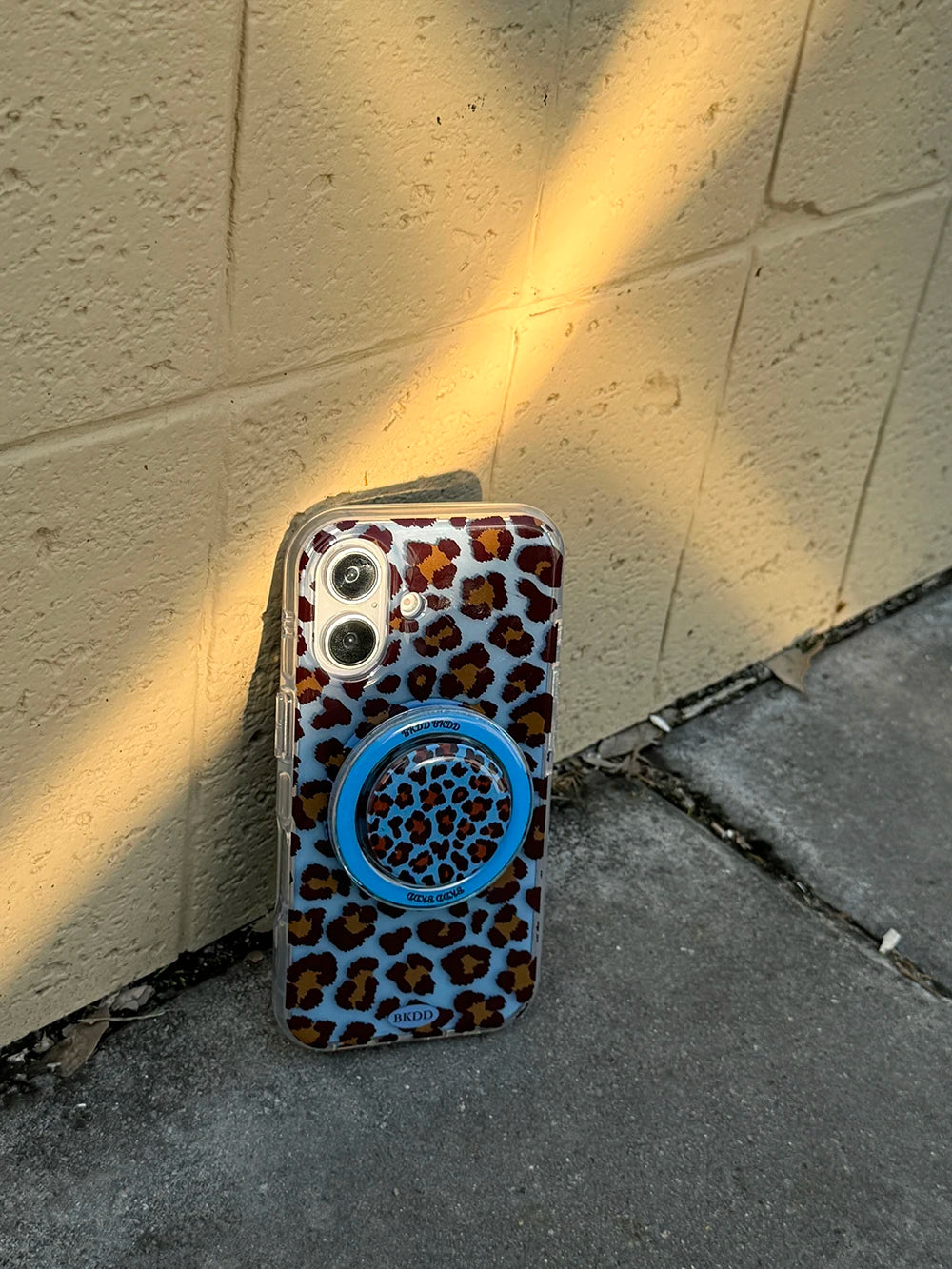 3D Luxury Leopard For Magsafe Grip Tok Phone Case for IPhone 17 16 15 13 Pro Max Wireless Charge Magnetic Stand Holder Cover