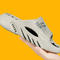 Summer Men's Slippers Massage Slippers EVA Lightweight Beach Casual Shoes Indoor Soft Sole Slippers Platform Outdoor Men Sandals