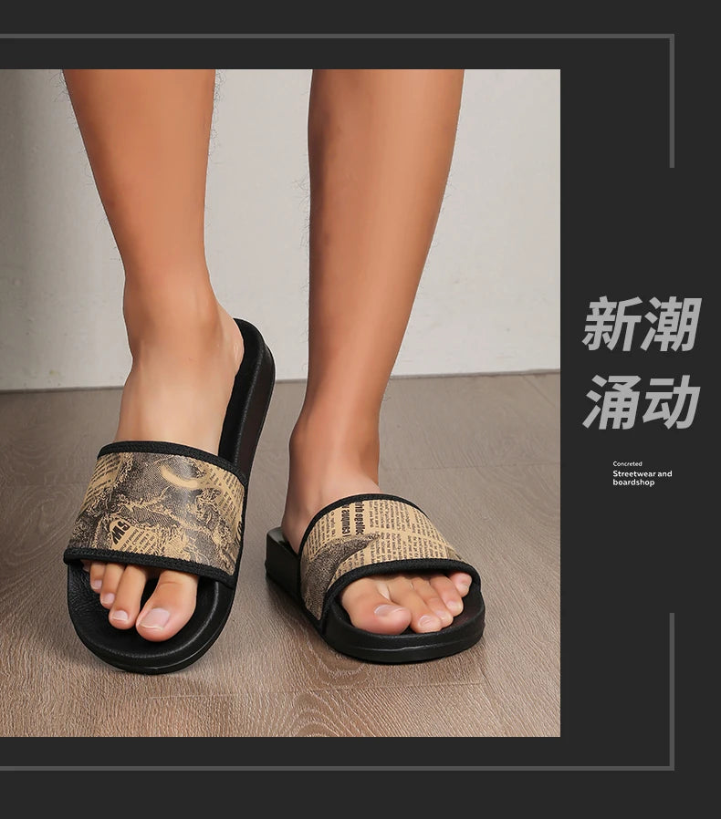 Mens Slides Fashion Summer Luxury Slippers Cushion Beach Solid Slides Indoor Bathroom Anti Slip House Male Sandals