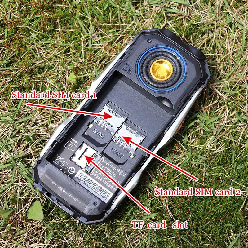 Unlocked GSM Speed Dial featured phone MP3 MP4 mobile Phones Double Strong Light Flashlight FM Radio Cheap Russian keyboard