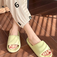 Fashion Men's Summer Ligtweight EVA Indoor Home Sandals Slippers Shoes Men Slippers Outdoor Students Women Comfortable Slides