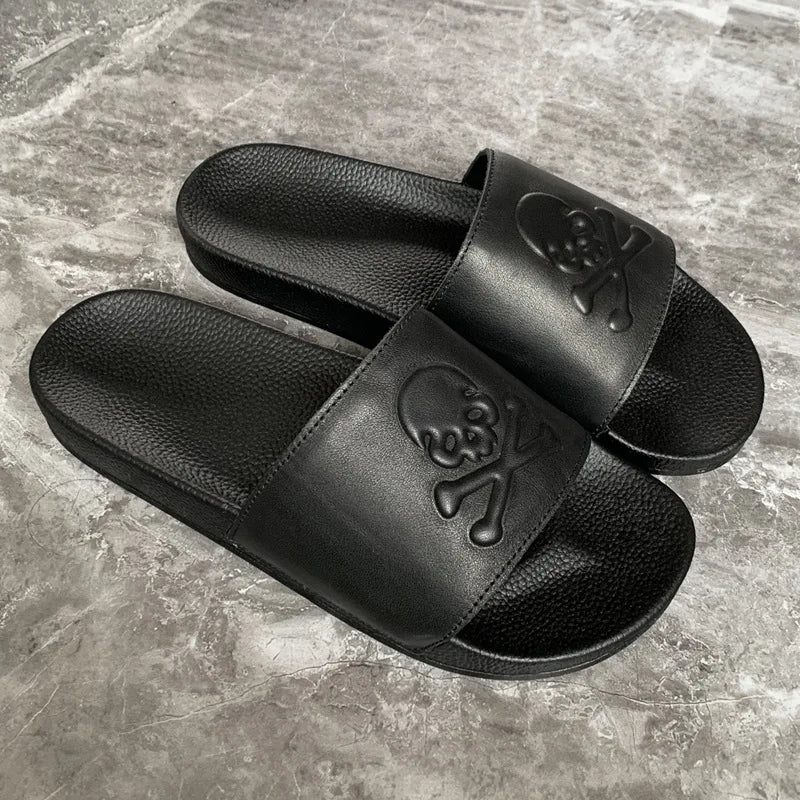 2025 New Arrival Men Genuine Leather Skull Slippers Men's Solid Flat Non-slip Rubber Soles Metal Skull Slides Unisex